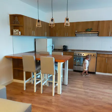 Διαμέρισμα Piso Rons